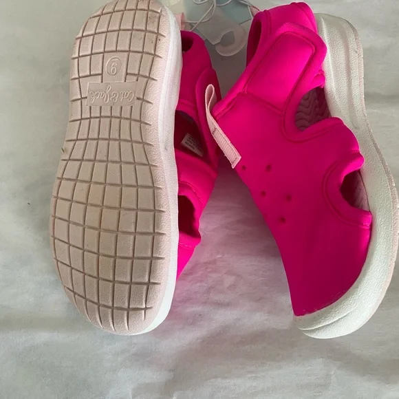 Girl’s True Apparel Water Shoes Adjustable Strap - Cat & Jack Pink Size 9 - Picture 4 of 4